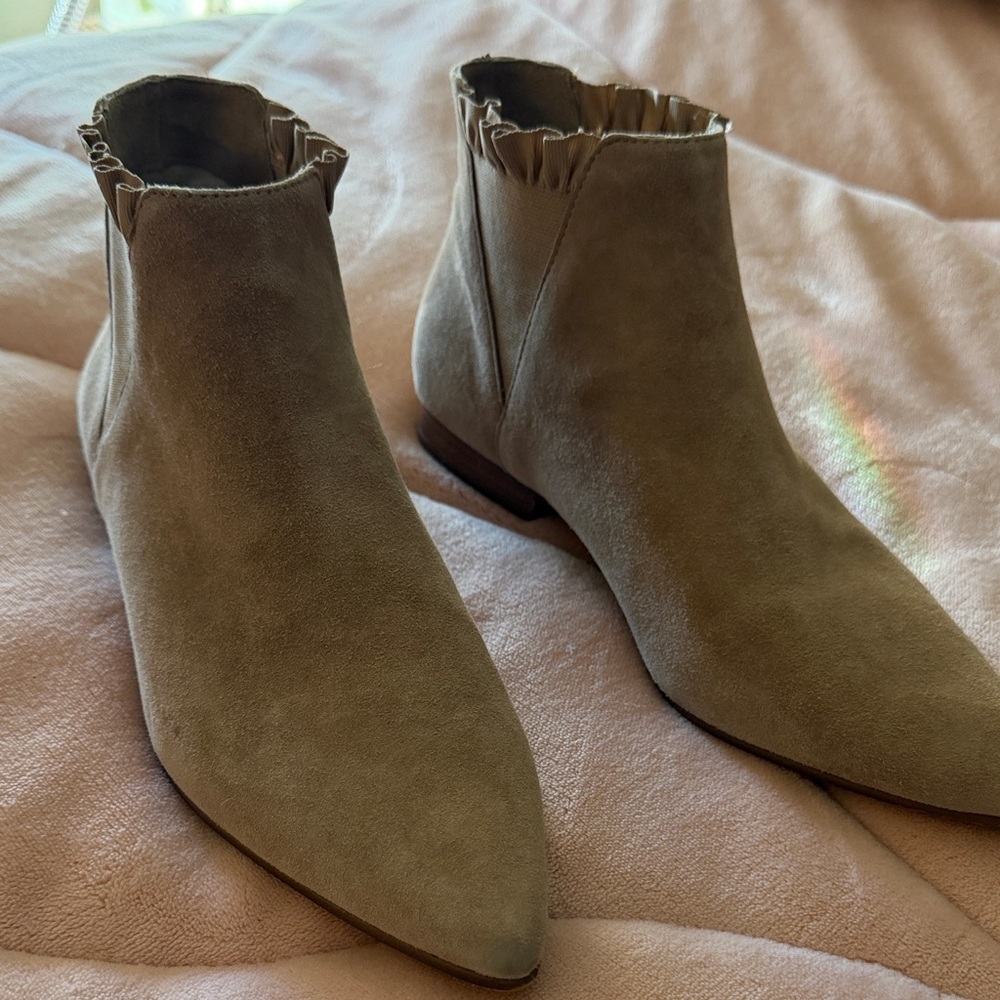 Sole Society Ruffle Trim Ankle Booties in Taupe